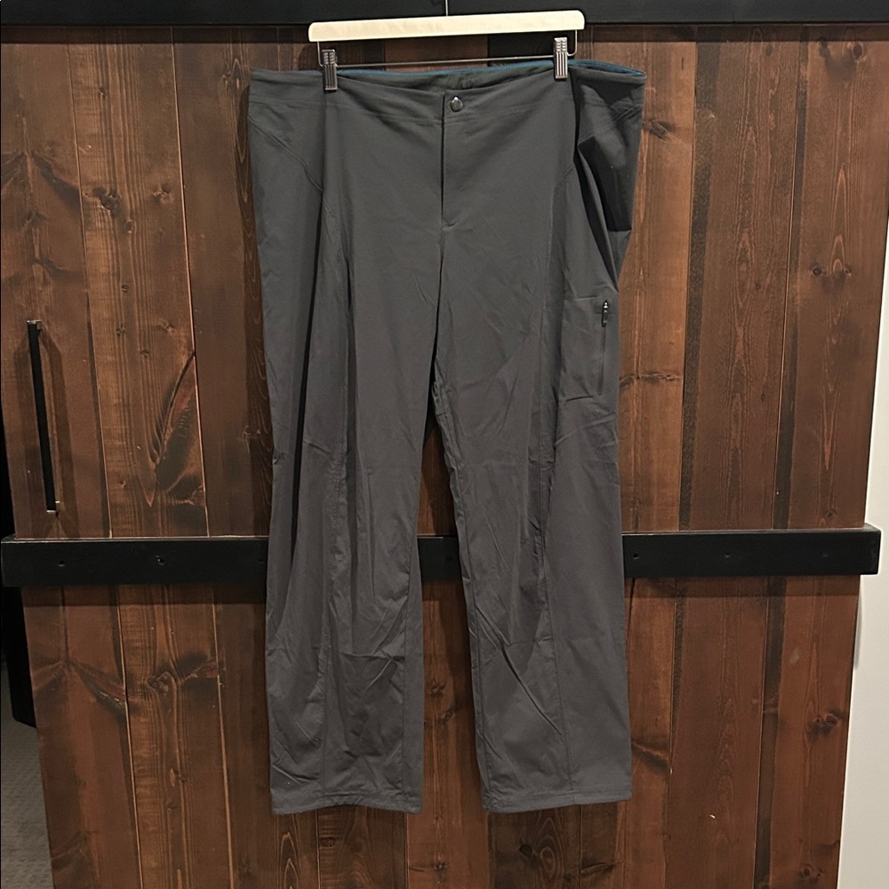 Columbia Omni-Shield Advanced Repellency Pants Women’s Size 22W/54F